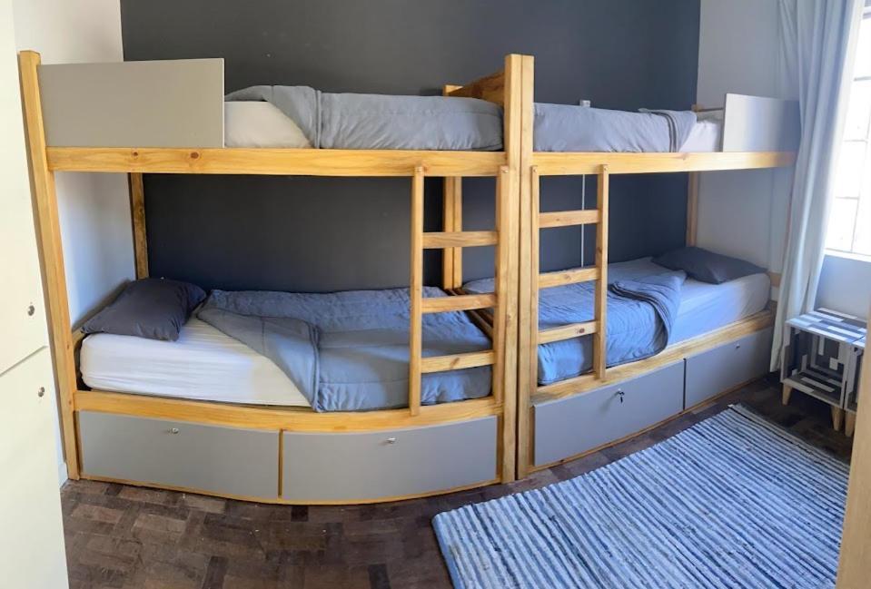 Gup Hostel Curitiba Luaran gambar
