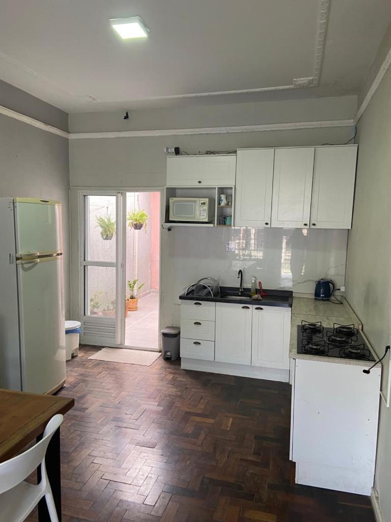 Gup Hostel Curitiba Luaran gambar