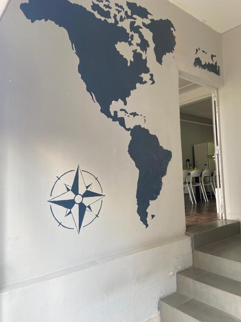 Gup Hostel Curitiba Luaran gambar
